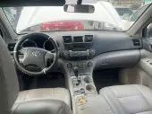 interiorFront