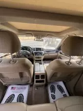 interiorFront
