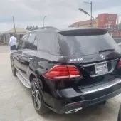 car Right Back