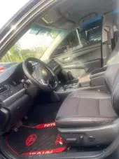 interiorFront