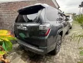 car Right Back