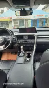 interiorFront