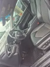 frontSeatsInterior