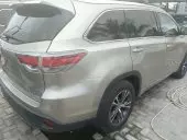 car Right Back
