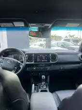 interiorFront