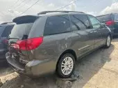 car Right Back