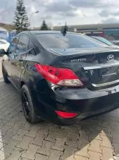 car Right Back