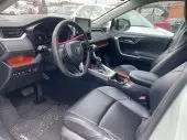 interiorFront