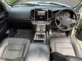 interiorFront