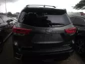car Right Back