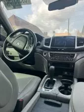 interiorFront
