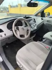 interiorFront