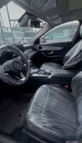 interiorFront