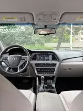 interiorFront