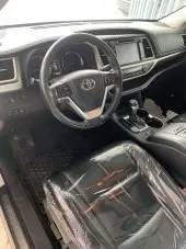 interiorFront