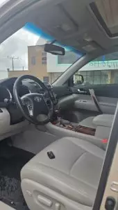 interiorFront