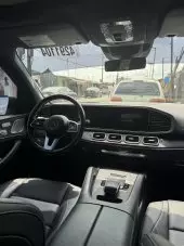 interiorFront
