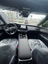 interiorFront
