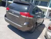 car Right Back