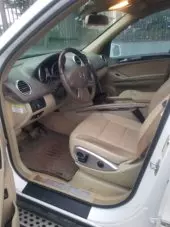interiorFront