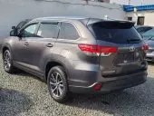 car Right Back