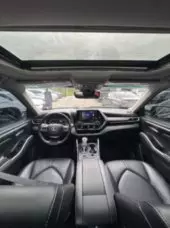 interiorFront