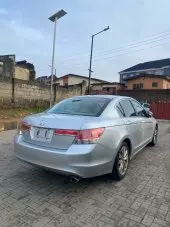 car Right Back