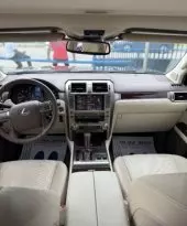 interiorFront