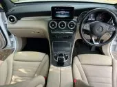 interiorFront