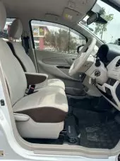 interiorFront