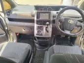 interiorFront