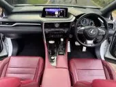 interiorFront