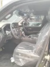 interiorFront