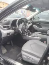 interiorFront