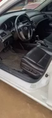 interiorFront