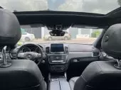 interiorFront