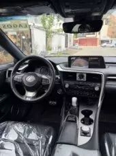 interiorFront