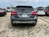 car Right Back