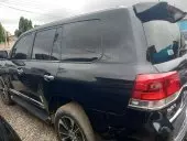 car Right Back