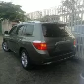 car Right Back
