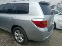 car Right Back