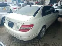 car Right Back
