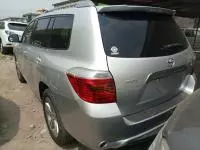 car Right Back