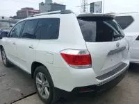 car Right Back