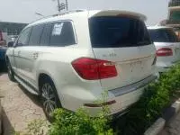 car Right Back
