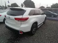 car Right Back