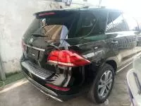 car Right Back