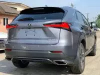 car Right Back