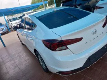 Hyundai Avente