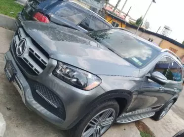 Mercedes-Benz GLS 450